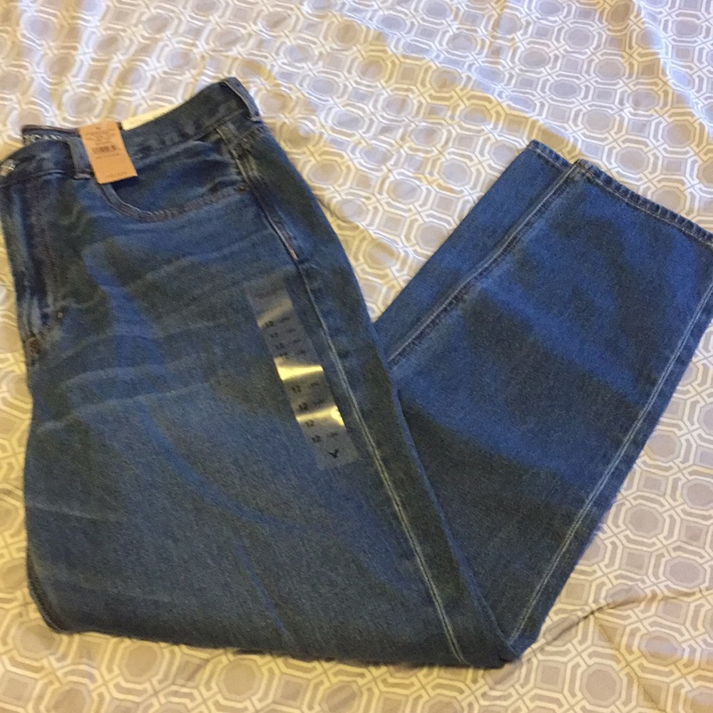 American Eagle Mom Jeans
